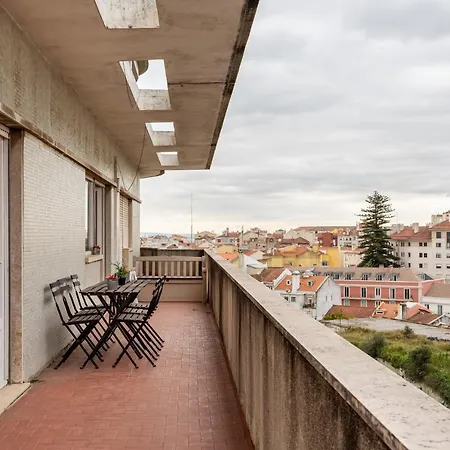 Joivy Vintage Flat With Terrace Apartment Lisbon